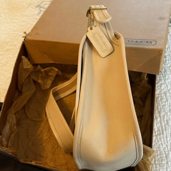 ⭐️Authentic VINTAGE Coach Classic shoulder flap saddle Bag 9170 - Picture 6 of 16